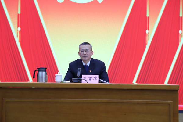集團(tuán)黨委書記、董事長(zhǎng)劉家昌代表上一屆600副本.jpg