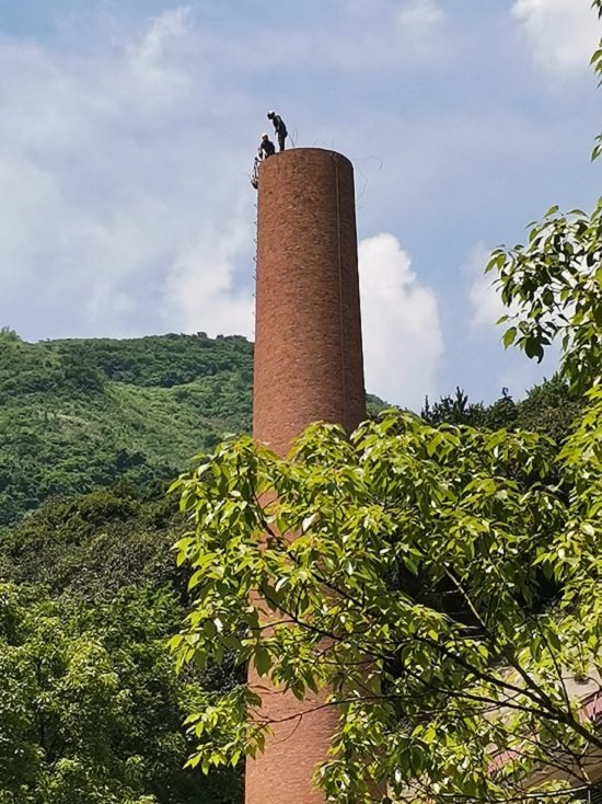 唐山煙囪拆除公司:專業(yè)與安全并重的卓越之道